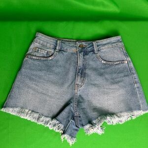 Sincerely Jules High Rise Light Washed Blue Denim Shorts. Distressed Hem. Size 3